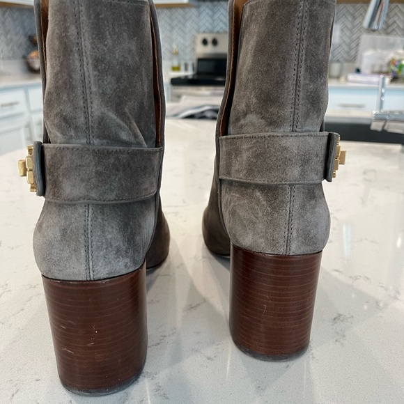 TORY BURCH- Kira 70mm Suede Bootie. 8.5 - Picture 7 of 13
